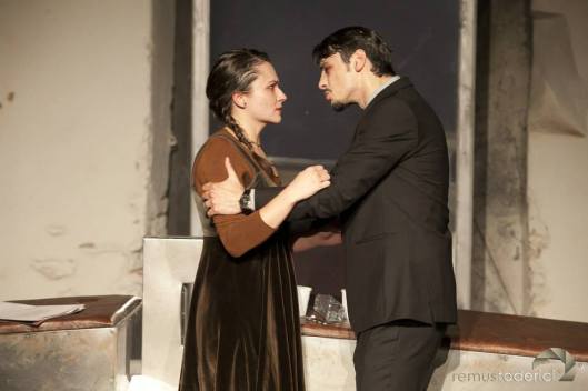 Dragoste, in 4 tablouri