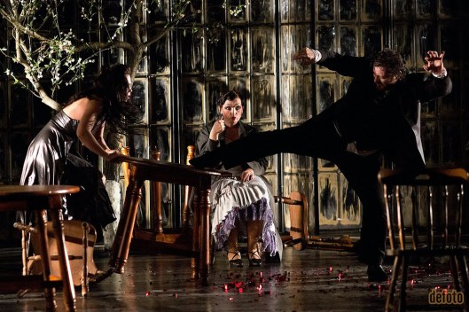 Cafeneaua Pirandello 4